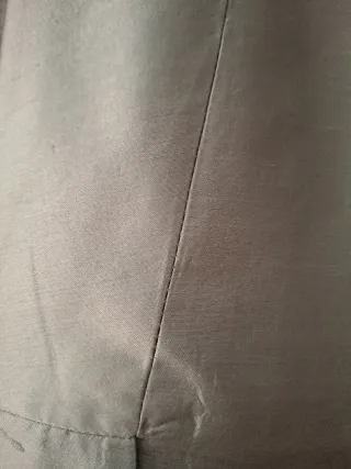 Traje de seda .DOREGATI Chaqueta y Falda Plateado