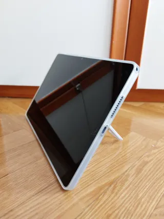 Tablet Lenovo 10.1 (128GB/4GB RAM) - Como nueva