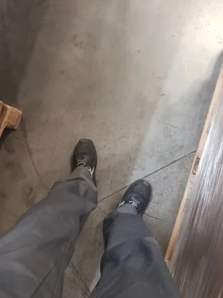 Busco faena de peón , alguien que me enseñe