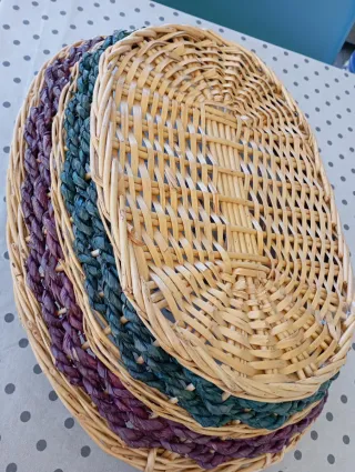 Cesto in vimini decorato