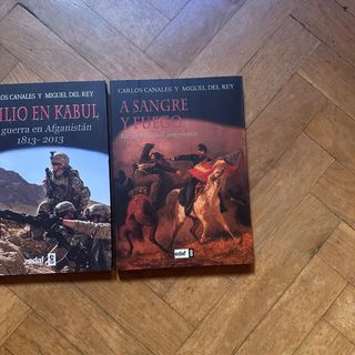 Lote 2 Libros Historia Militar y Bélica