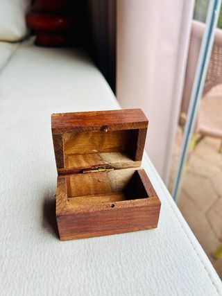 Cajita de madera con mosaico