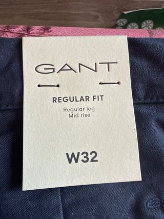 Pantalones cortos Gant azul marino
