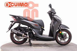HONDA SCOOPY SH300i