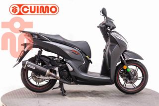 HONDA SCOOPY SH300i