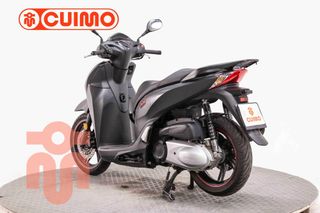 HONDA SCOOPY SH300i