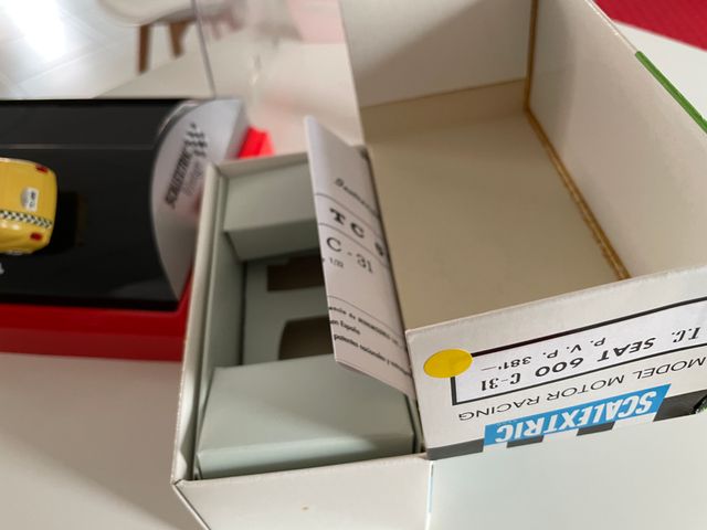 Scalextric Seat 600 Amarillo Vintage