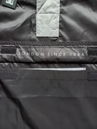 DC Shoes Corta Vento Impermeável Preto/Cinza