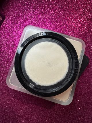 Huda Beauty Easy Bake Cipra Pound Cake