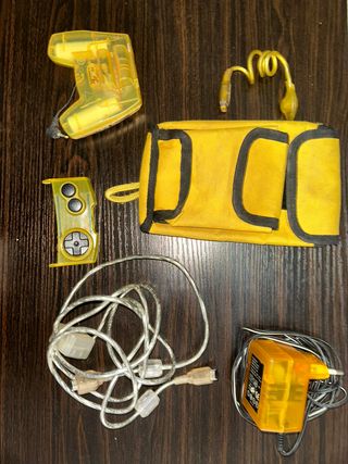 Game Boy Color edición Pokémon + 11 juegos + acces