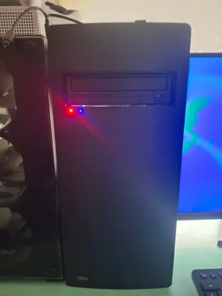 PC Sobremesa 3GO 32GB RAM 750GB Negro