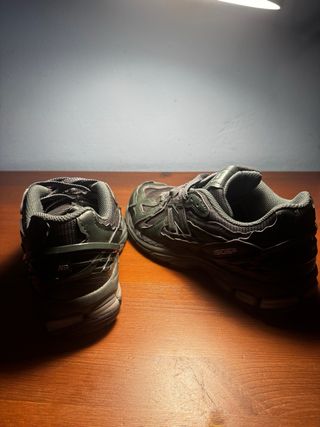 Zapatillas New Balance grises y verdes