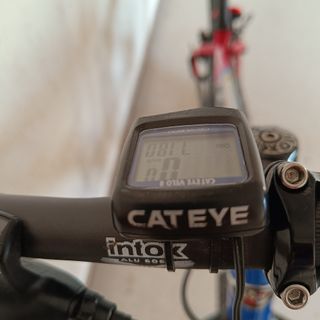 Cuentakilómetros CATEYE VELO 8
