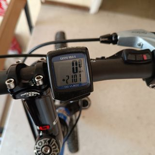 Cuentakilómetros CATEYE VELO 8