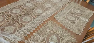 Set centrini pizzo floreale