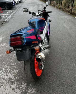 Yamaha YZF 750 R (1993)