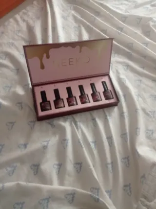 2 Esmaltes de uñas nuevos