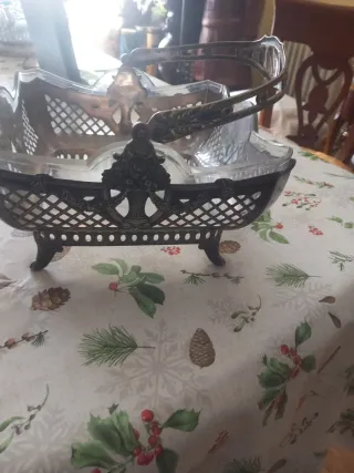 Cesta antigua cristal y metal plateado