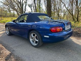 Mazda MX-5 1.8L 1999