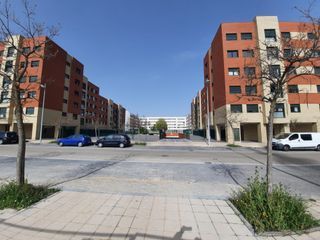 Alquilo plaza de garaje