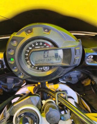 Yamaha FZ6 600cc Sportbike Amarilla