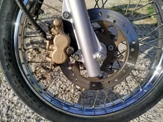 Honda Innova 125 Carburación Roja