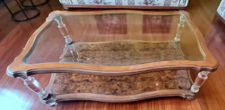 2 Sofás de 2 plazas  tapizado floral madera maciza