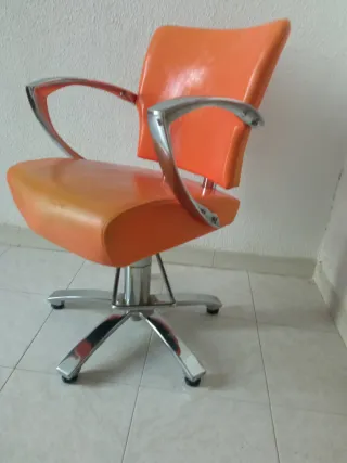 Sillón de peluquería naranja