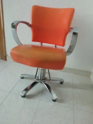 Sillón de peluquería naranja