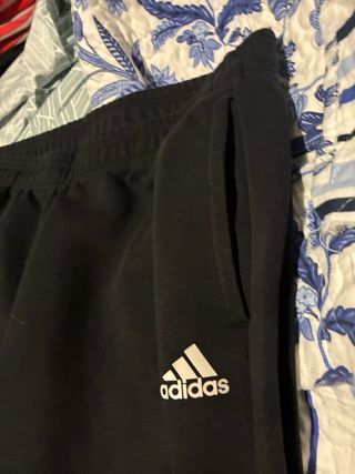 Pantalón de chándal Adidas negro