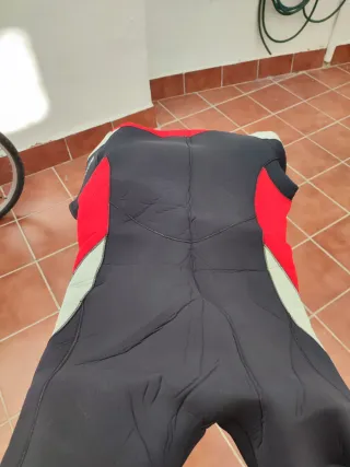 Traje de buceo Subacua corto 7'5mm XL NUEVO