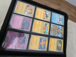 Álbum Pokémon Fuegos Fantasmales Completo (INGLÉS)