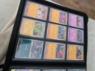 Álbum Pokémon Fuegos Fantasmales Completo (INGLÉS)