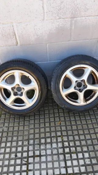 Llantas Toyota Celica con Neumáticos