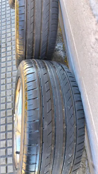 Llantas Toyota Celica con Neumáticos