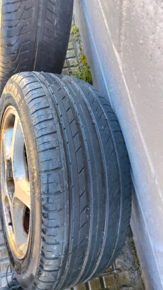 Llantas Toyota Celica con Neumáticos
