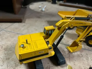 Modelli di Macchine Gialle per Costruzione