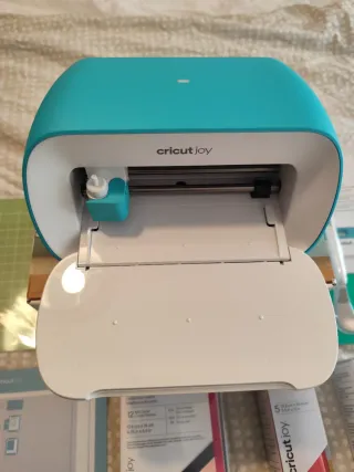 Macchina da taglio Cricut Joy + Accessori