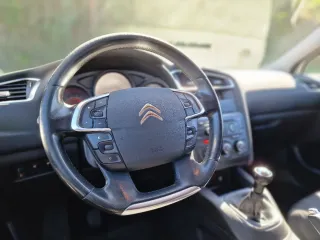Citroen C4 1.6 hdi garantia + kit distribucion