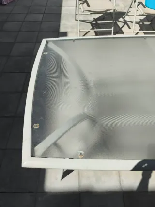 Tavolo da esterno in metallo e vetro con 4 poltrone