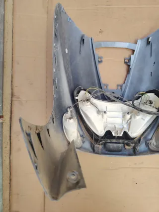 Frontal Yamaha Majesty 125 completo con luces