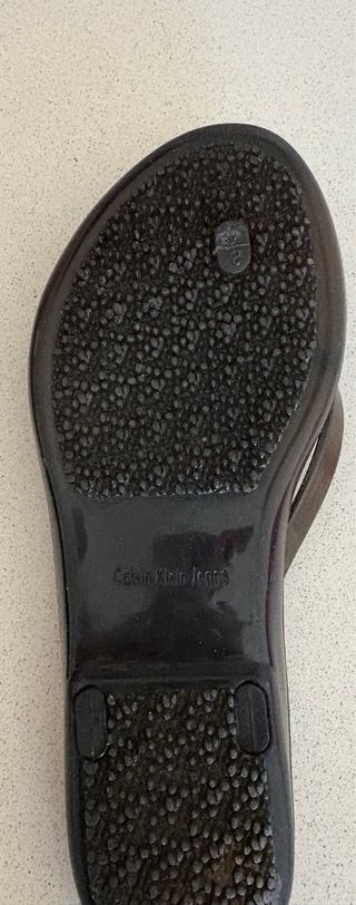 Sandalias Calvin Klein Negras y Blancas