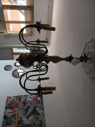 Lámpara de techo dorada