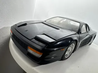 Ferrari Testarossa Pocher 1:8