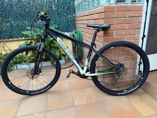 Bicicleta Monty Negra y Blanca