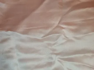 Juego de sábanas satén rosa con encaje
