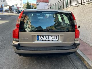Volvo V70 beige V70 station wagun 2003 D5 optima