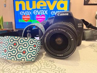 Cámara Canon EOS 1300D Negra