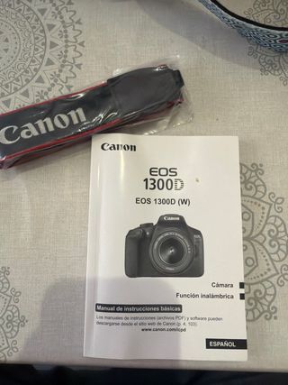 Cámara Canon EOS 1300D Negra