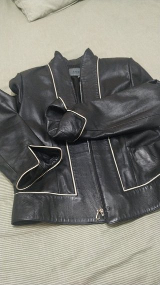 Cazadora de piel Lucci negra mujer
